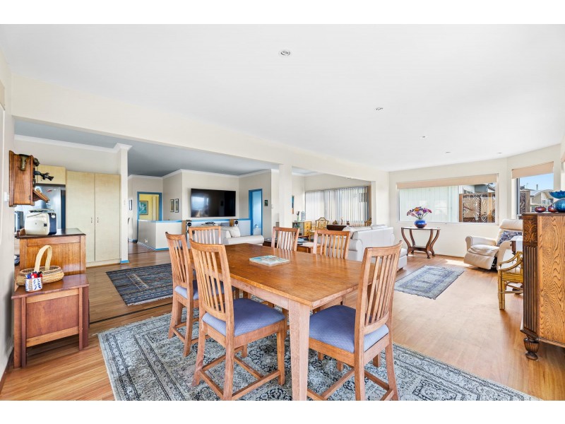 14 Jellicoe Road, Tuross Head NSW 2537
