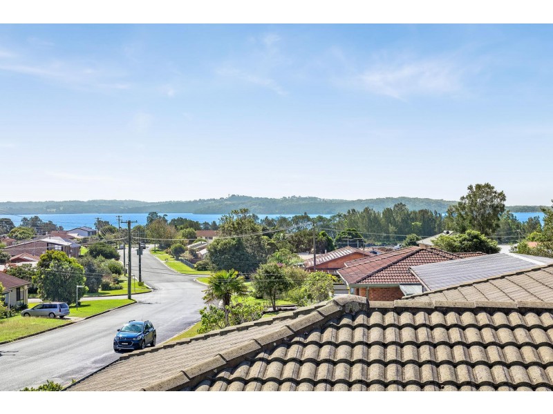 19 Anderson Avenue, Tuross Head NSW 2537