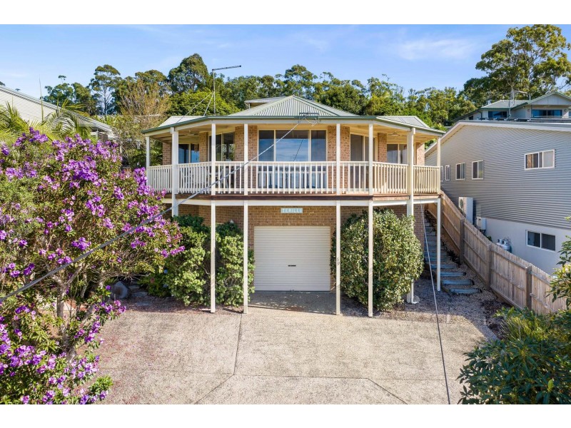 69 Coogee Street, Tuross Head NSW 2537
