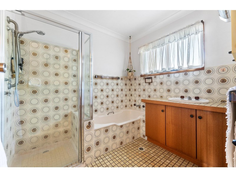 8 Pleasant Place, Tuross Head NSW 2537