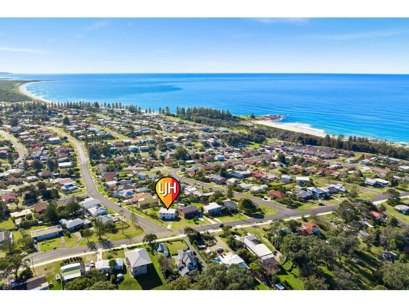 30 Hawkins Road, Tuross Head NSW 2537