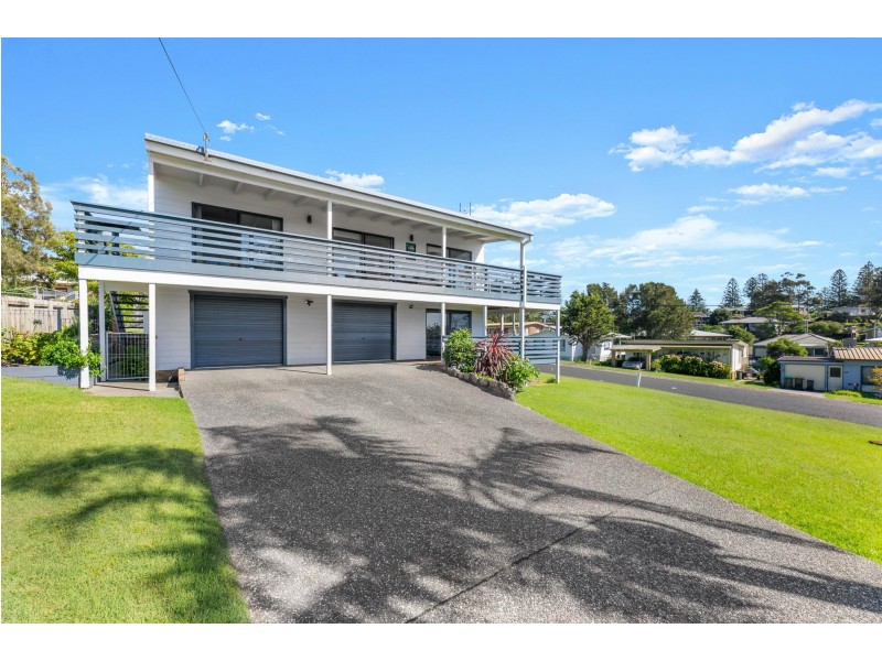 1 Bream Street, Tuross Head NSW 2537