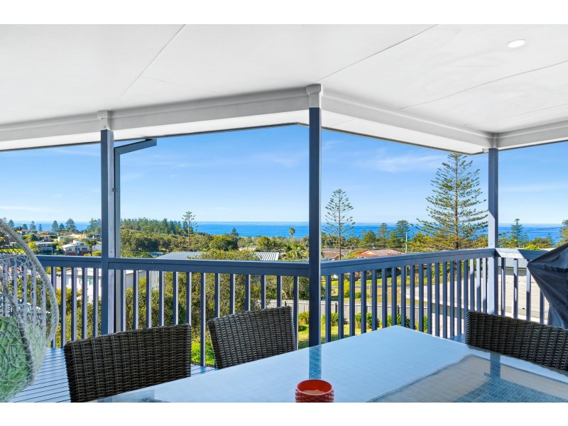 44 Hawkins Road, Tuross Head NSW 2537