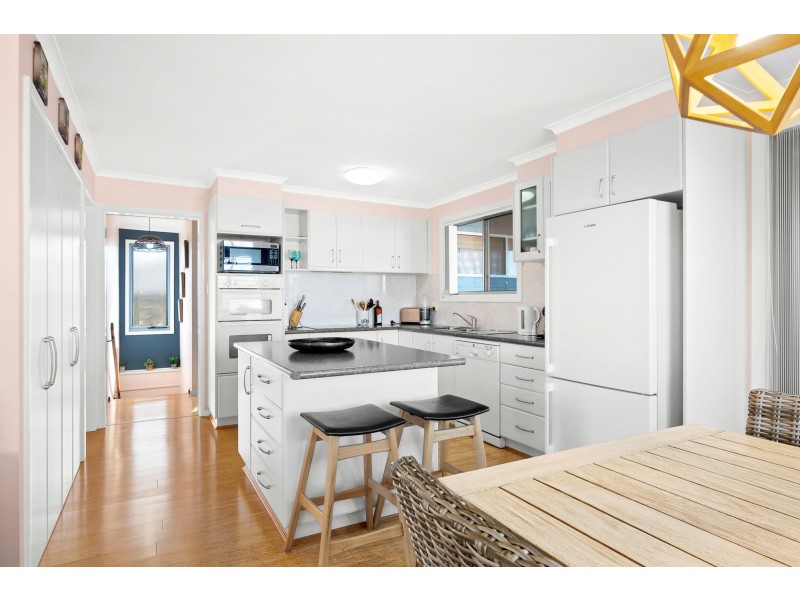 44 Hawkins Road, Tuross Head NSW 2537