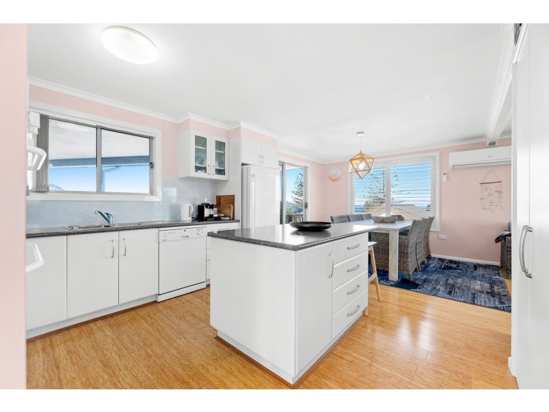 44 Hawkins Road, Tuross Head NSW 2537