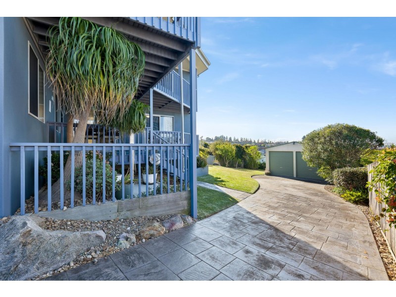 44 Hawkins Road, Tuross Head NSW 2537
