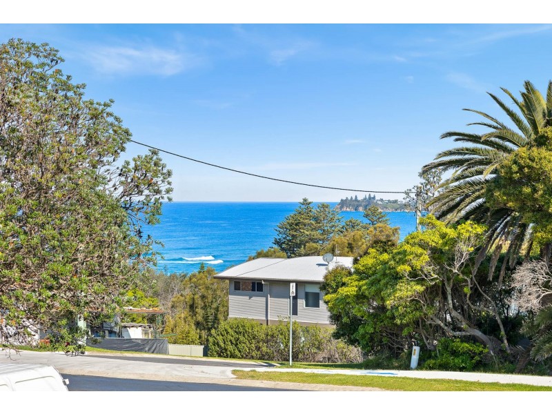 44 Hawkins Road, Tuross Head NSW 2537