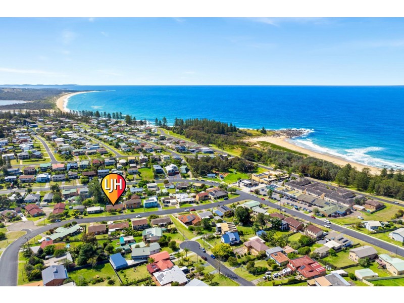 13 Grenville Avenue, Tuross Head NSW 2537