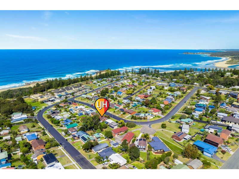 13 Grenville Avenue, Tuross Head NSW 2537