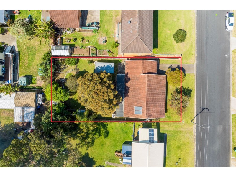 13 Grenville Avenue, Tuross Head NSW 2537