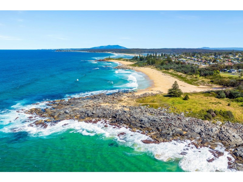 13 Grenville Avenue, Tuross Head NSW 2537