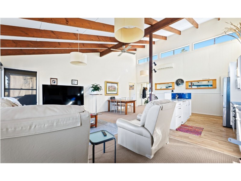 3 Raleigh Crescent, Tuross Head NSW 2537