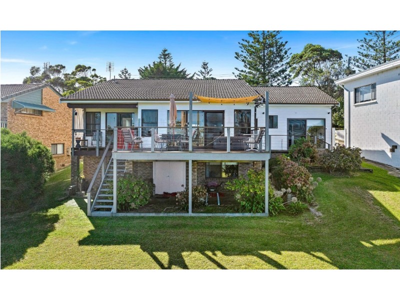 3 Raleigh Crescent, Tuross Head NSW 2537