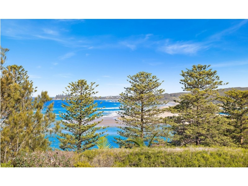 3 Raleigh Crescent, Tuross Head NSW 2537