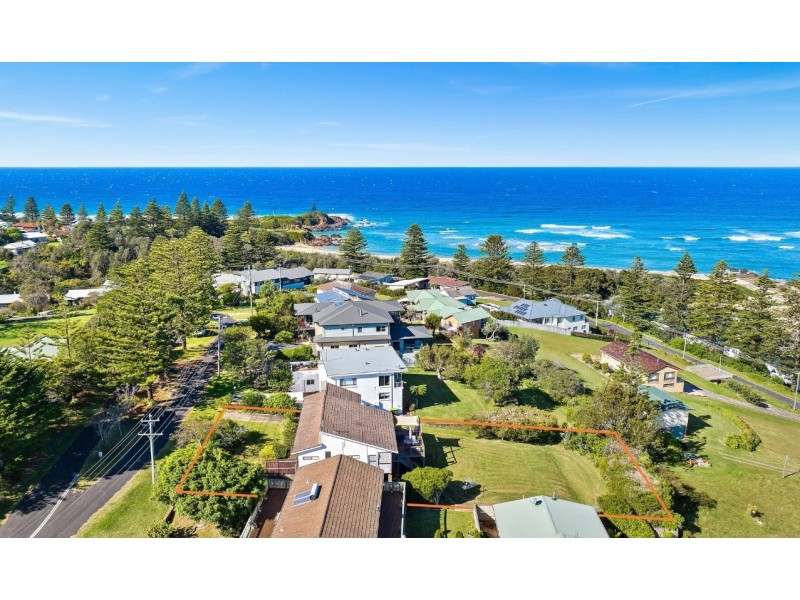 3 Raleigh Crescent, Tuross Head NSW 2537