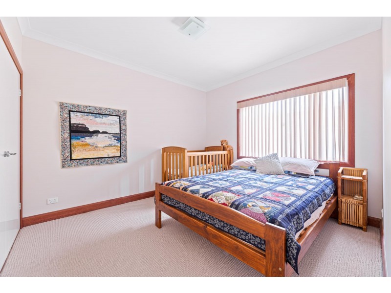 90 Nelson Parade, Tuross Head NSW 2537