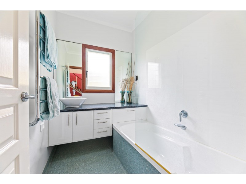 90 Nelson Parade, Tuross Head NSW 2537