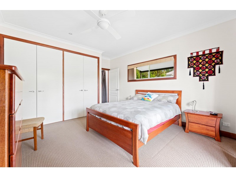 90 Nelson Parade, Tuross Head NSW 2537