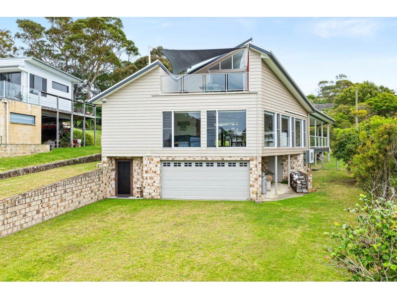 90 Nelson Parade, Tuross Head NSW 2537