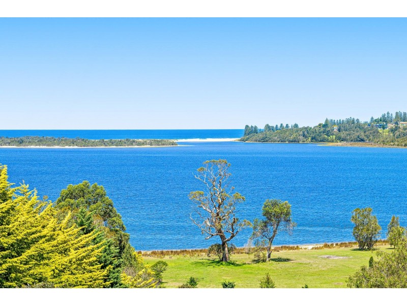 48 Windward Close, Tuross Head NSW 2537