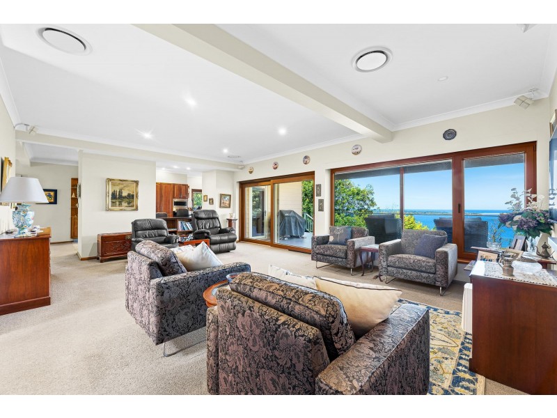 48 Windward Close, Tuross Head NSW 2537