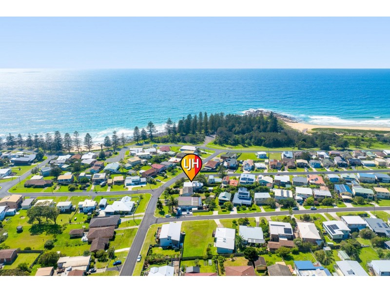 23 Beach Street, Tuross Head NSW 2537