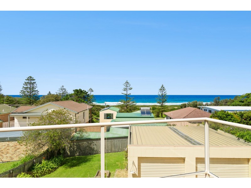 26 Surf Street, Tuross Head NSW 2537