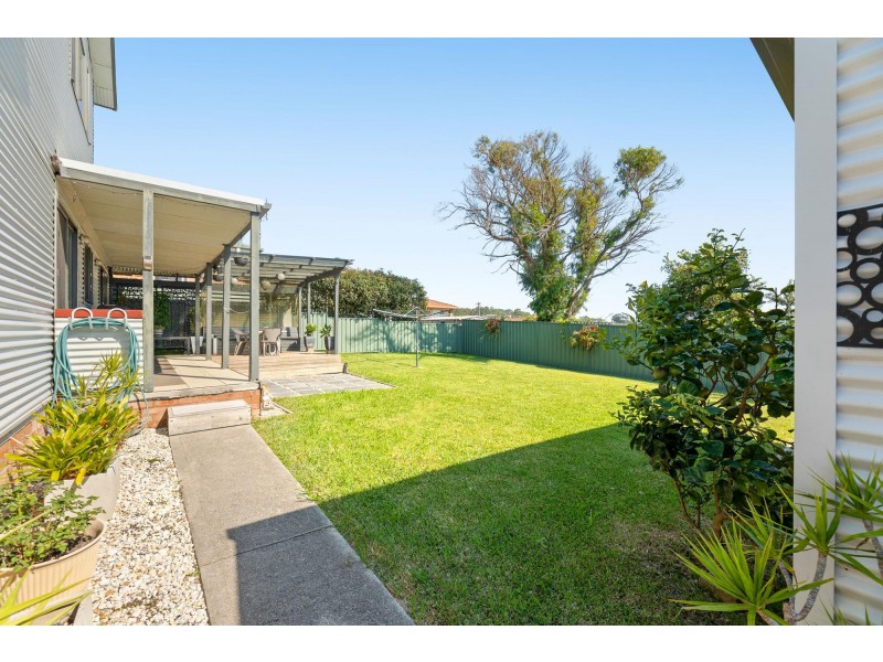 40 Coila Avenue, Tuross Head NSW 2537