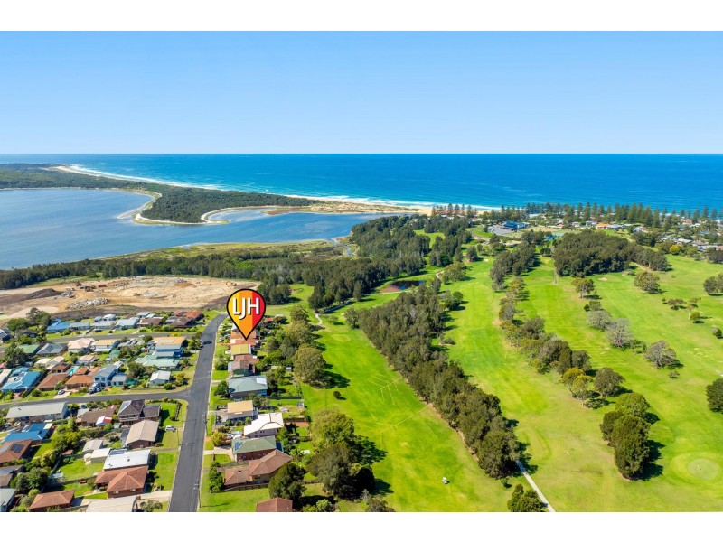51 Coila Avenue, Tuross Head NSW 2537