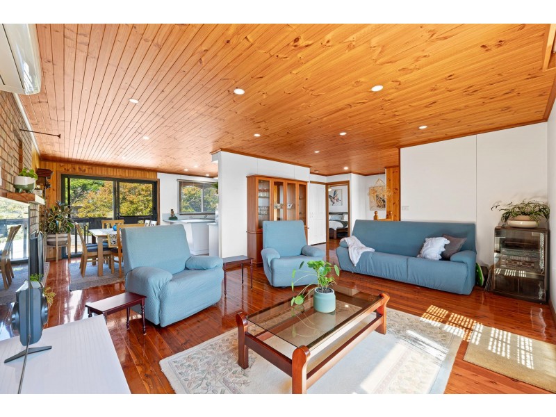 41 Lake Street, Tuross Head NSW 2537