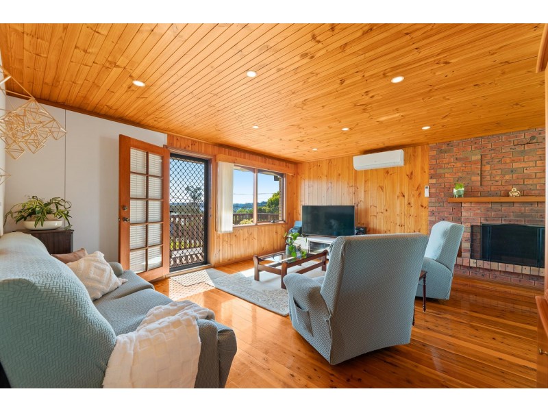 41 Lake Street, Tuross Head NSW 2537