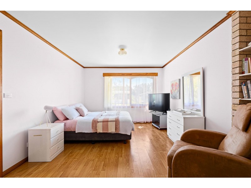 41 Lake Street, Tuross Head NSW 2537