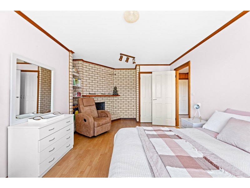 41 Lake Street, Tuross Head NSW 2537