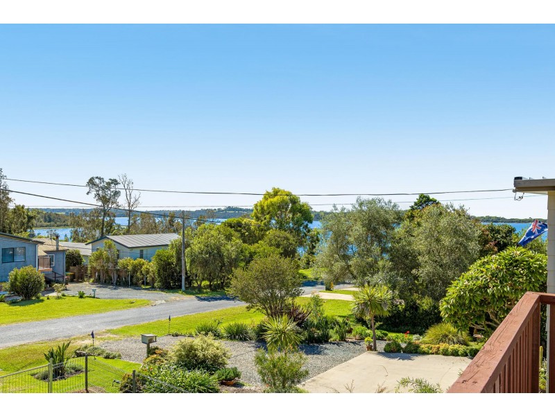 41 Lake Street, Tuross Head NSW 2537