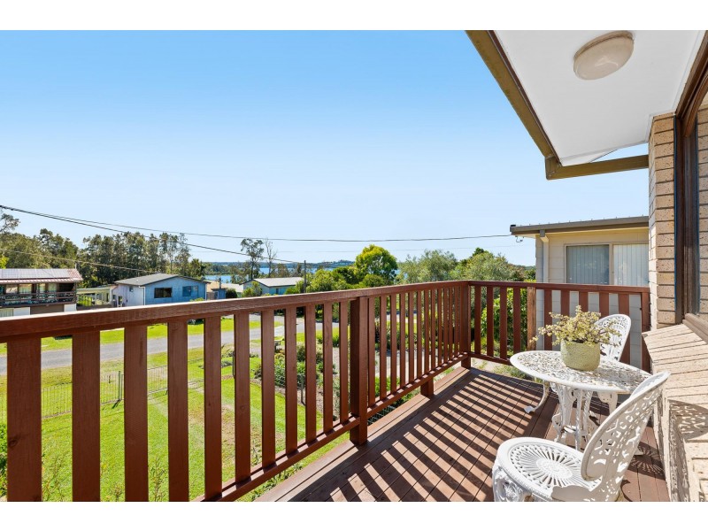 41 Lake Street, Tuross Head NSW 2537