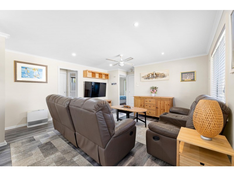 17 Manly Street, Tuross Head NSW 2537