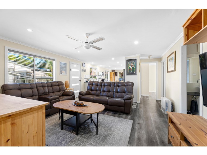 17 Manly Street, Tuross Head NSW 2537