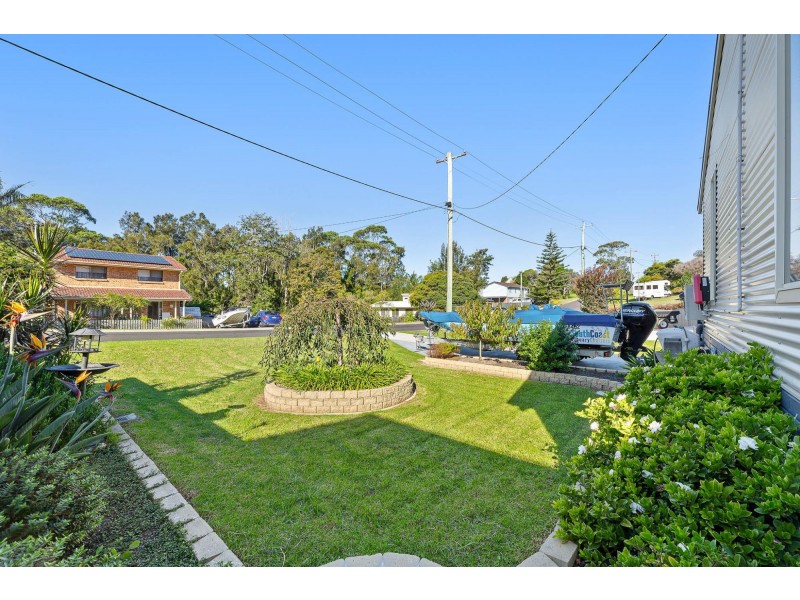 17 Manly Street, Tuross Head NSW 2537