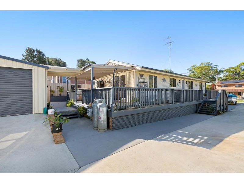 17 Manly Street, Tuross Head NSW 2537