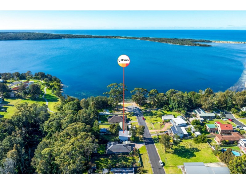 22 Foam Street, Tuross Head NSW 2537