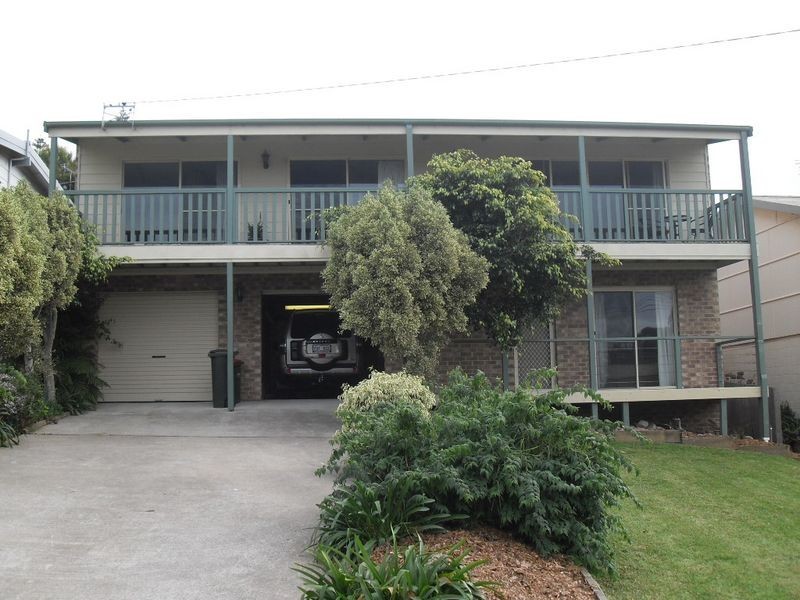 7 Salmon Street, Tuross Head NSW 2537