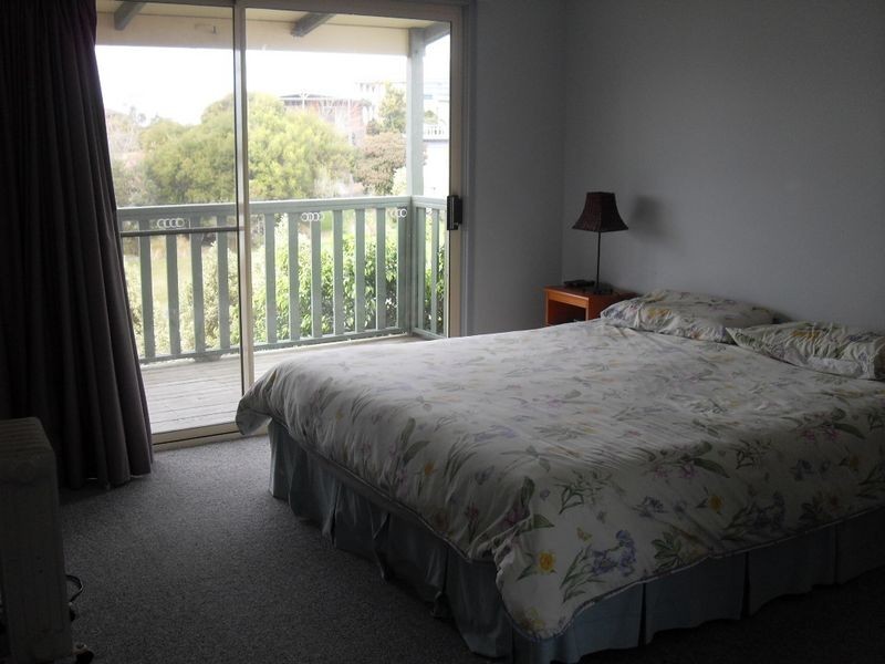 7 Salmon Street, Tuross Head NSW 2537