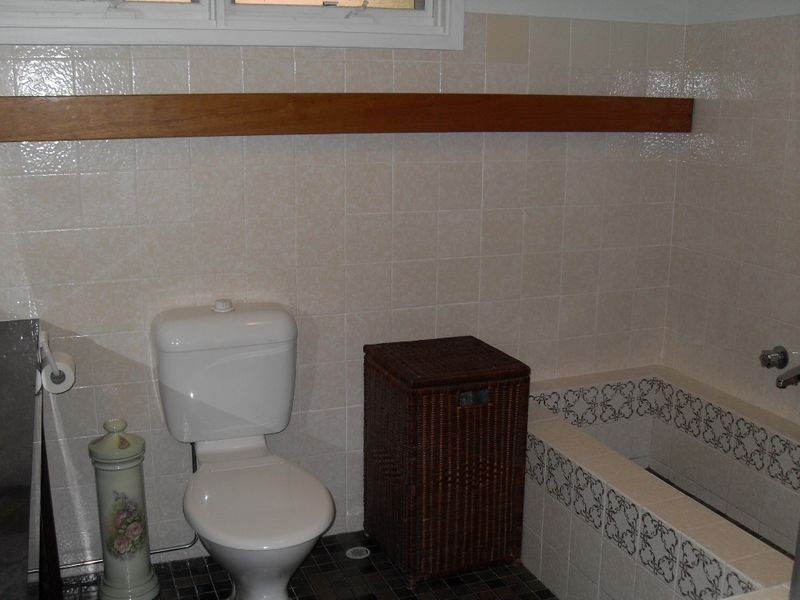 40 Lake Street, Tuross Head NSW 2537