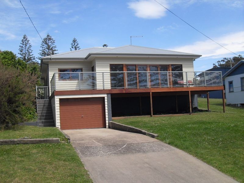 5 Tuross Boulevarde, Tuross Head NSW 2537