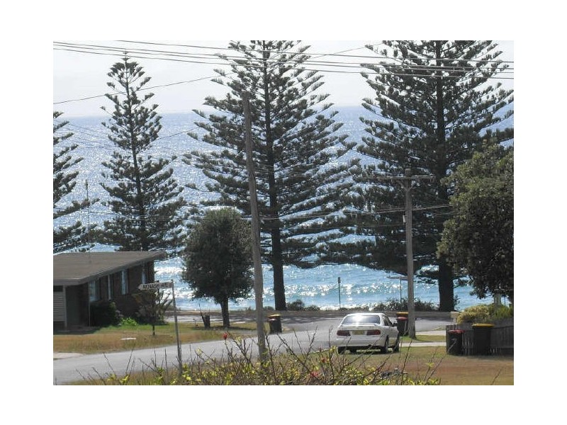 11 Kitchener Road, Tuross Head NSW 2537