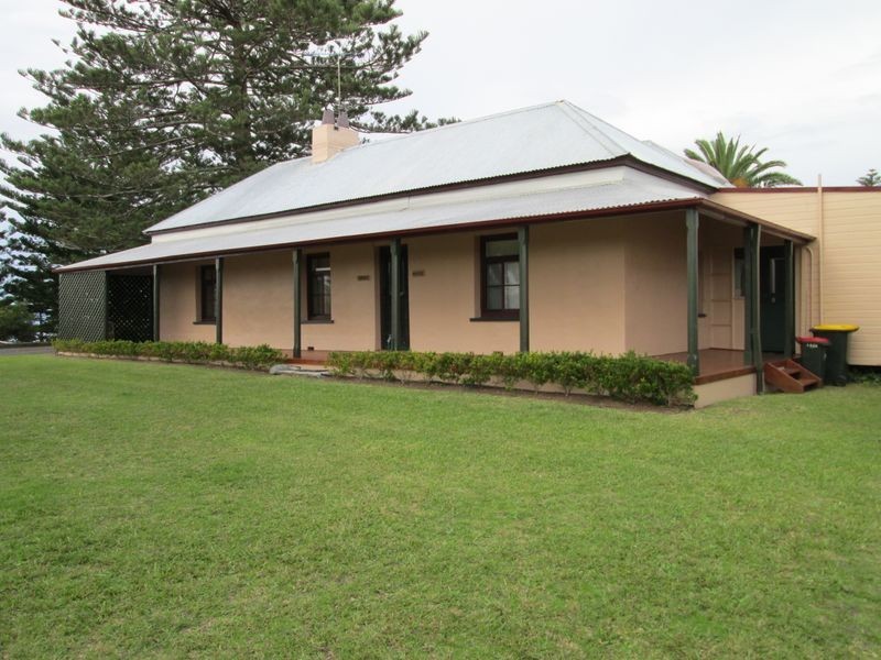 18 Coral Cres, Tuross Head NSW 2537