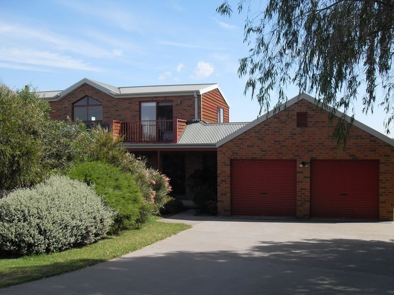 39 Skipjack Reach, Tuross Head NSW 2537