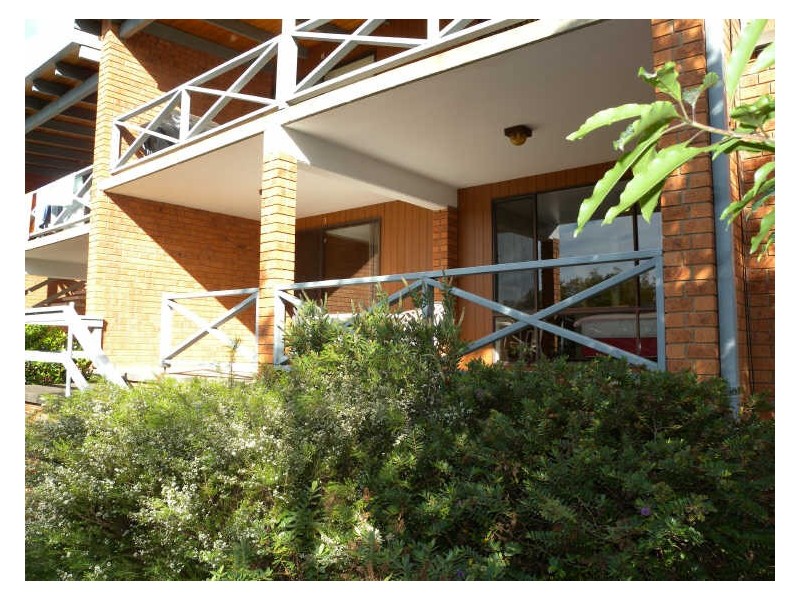 3/5 Hood Crescent, Tuross Head NSW 2537