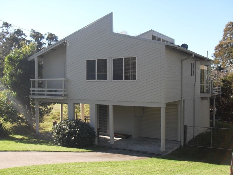 14 Beach Street, Tuross Head NSW 2537