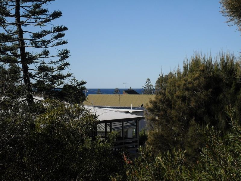 14 Beach Street, Tuross Head NSW 2537